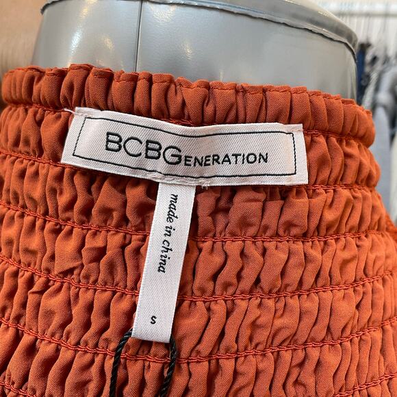 NWT BCBGeneration Short Sleeve Smocked Belted Romper Women's Size Small Orange - Picture 3 of 6
